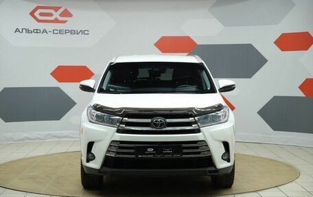 Toyota Highlander III, 2019 год, 4 150 000 рублей, 2 фотография