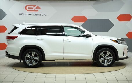 Toyota Highlander III, 2019 год, 4 150 000 рублей, 4 фотография