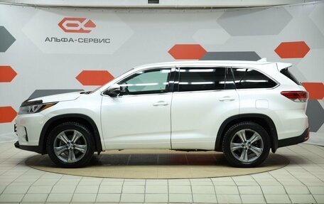 Toyota Highlander III, 2019 год, 4 150 000 рублей, 8 фотография