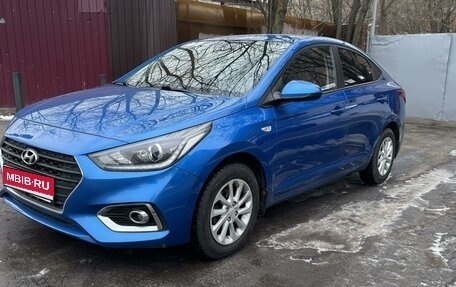 Hyundai Solaris II рестайлинг, 2018 год, 1 375 000 рублей, 1 фотография