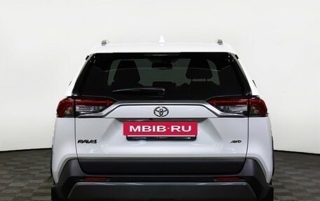 Toyota RAV4, 2019 год, 3 498 000 рублей, 6 фотография