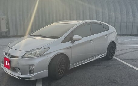 Toyota Prius, 2010 год, 1 070 000 рублей, 1 фотография