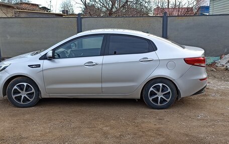 KIA Rio III рестайлинг, 2017 год, 825 000 рублей, 2 фотография