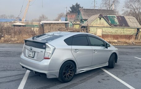 Toyota Prius, 2010 год, 1 070 000 рублей, 7 фотография