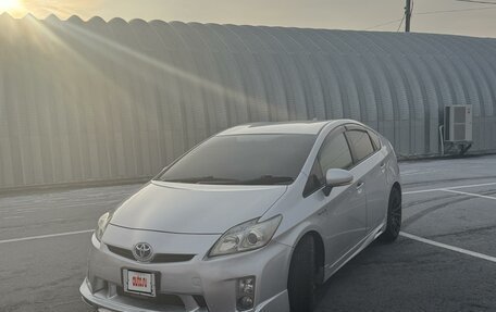 Toyota Prius, 2010 год, 1 070 000 рублей, 11 фотография