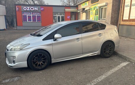 Toyota Prius, 2010 год, 1 070 000 рублей, 14 фотография