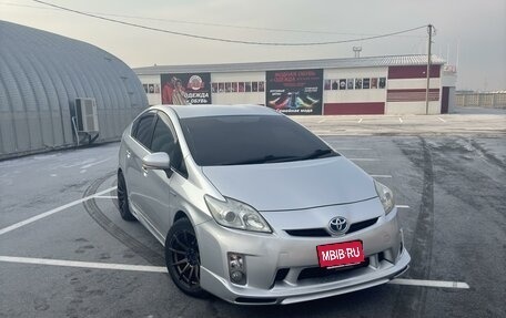 Toyota Prius, 2010 год, 1 070 000 рублей, 13 фотография