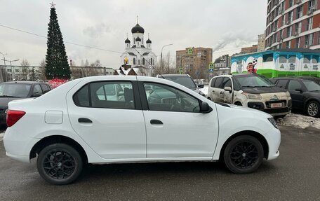 Renault Logan II, 2017 год, 425 000 рублей, 11 фотография