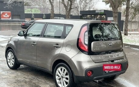 KIA Soul II рестайлинг, 2018 год, 1 480 000 рублей, 6 фотография