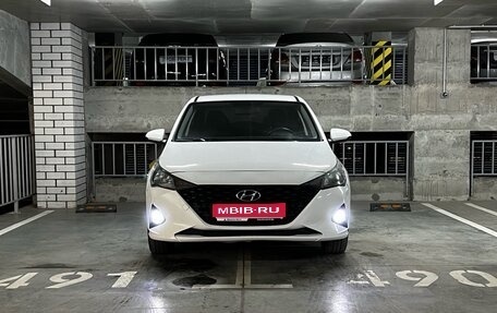 Hyundai Solaris II рестайлинг, 2021 год, 1 600 000 рублей, 1 фотография