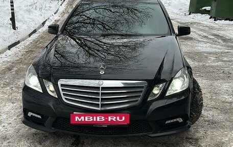 Mercedes-Benz E-Класс, 2010 год, 2 200 000 рублей, 4 фотография