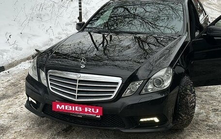 Mercedes-Benz E-Класс, 2010 год, 2 200 000 рублей, 8 фотография