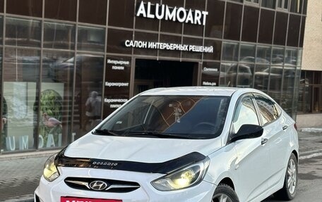 Hyundai Solaris II рестайлинг, 2011 год, 698 000 рублей, 7 фотография