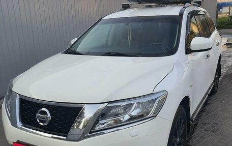 Nissan Pathfinder, 2015 год, 1 850 000 рублей, 4 фотография