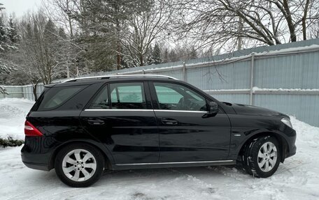 Mercedes-Benz M-Класс, 2011 год, 2 300 000 рублей, 3 фотография