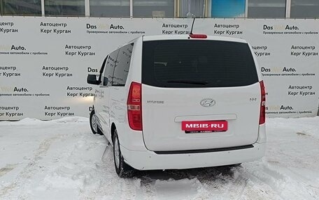 Hyundai H-1 II рестайлинг, 2017 год, 2 290 000 рублей, 4 фотография