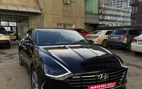 Hyundai Sonata VIII, 2020 год, 2 750 000 рублей, 2 фотография