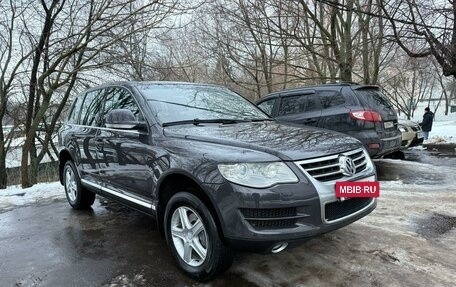 Volkswagen Touareg III, 2008 год, 1 395 000 рублей, 2 фотография