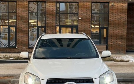 Toyota RAV4, 2011 год, 1 680 000 рублей, 2 фотография