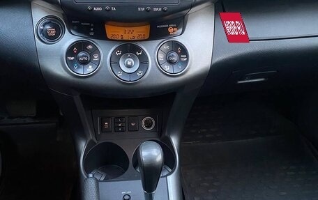 Toyota RAV4, 2011 год, 1 680 000 рублей, 18 фотография