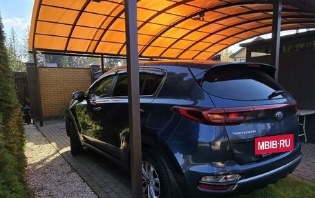 KIA Sportage IV рестайлинг, 2019 год, 2 199 000 рублей, 4 фотография