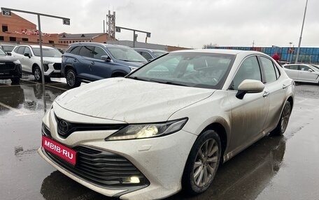 Toyota Camry, 2019 год, 3 360 000 рублей, 1 фотография