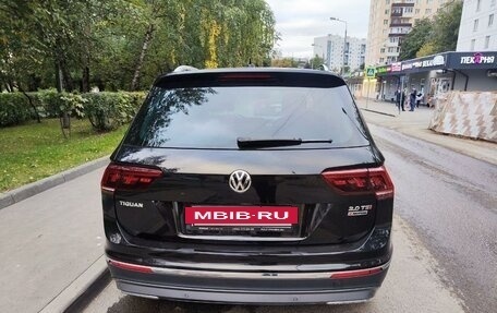 Volkswagen Tiguan II, 2017 год, 2 950 000 рублей, 10 фотография