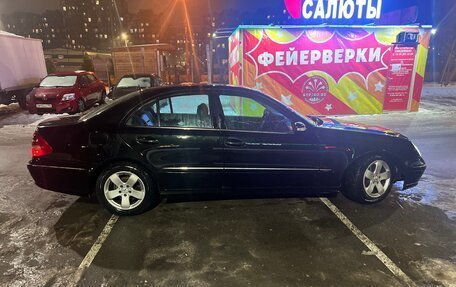 Mercedes-Benz E-Класс, 2003 год, 800 000 рублей, 4 фотография