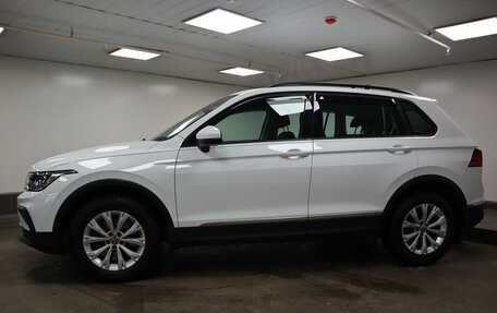 Volkswagen Tiguan II, 2021 год, 3 900 000 рублей, 5 фотография