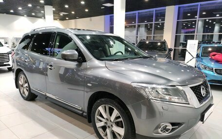 Nissan Pathfinder, 2016 год, 2 080 000 рублей, 3 фотография