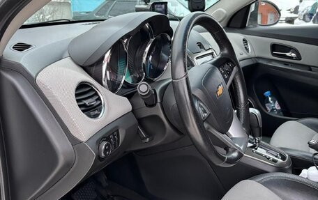 Chevrolet Cruze II, 2013 год, 830 000 рублей, 7 фотография