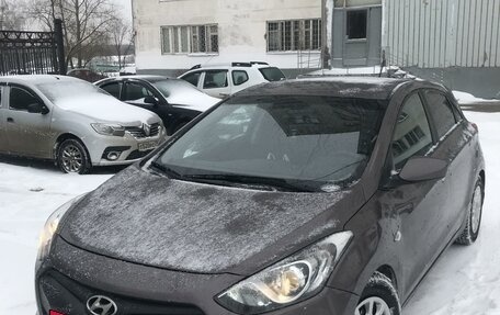 Hyundai i30 II рестайлинг, 2012 год, 968 000 рублей, 2 фотография