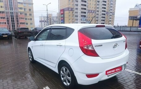 Hyundai Solaris II рестайлинг, 2013 год, 949 000 рублей, 5 фотография