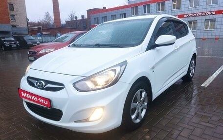 Hyundai Solaris II рестайлинг, 2013 год, 949 000 рублей, 8 фотография