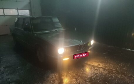 BMW 5 серия, 1982 год, 500 000 рублей, 4 фотография