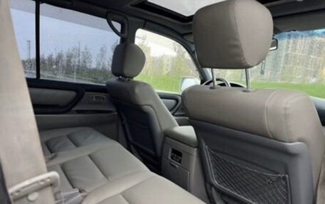 Toyota Land Cruiser 100 рестайлинг 2, 2006 год, 2 750 000 рублей, 12 фотография