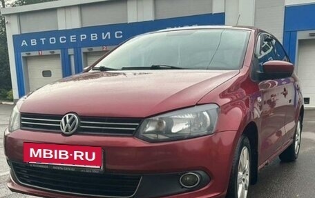 Volkswagen Polo VI (EU Market), 2011 год, 670 000 рублей, 2 фотография