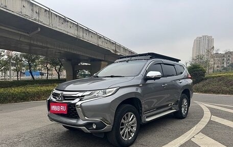 Mitsubishi Pajero Sport III рестайлинг, 2020 год, 3 400 000 рублей, 1 фотография