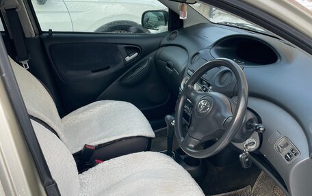 Toyota Vitz, 2004 год, 530 000 рублей, 4 фотография