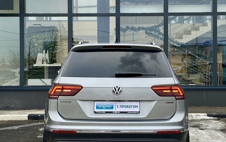 Volkswagen Tiguan II, 2018 год, 3 030 000 рублей, 6 фотография