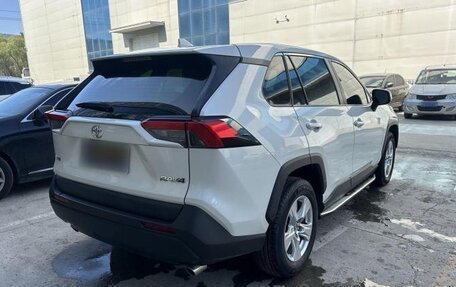 Toyota RAV4, 2020 год, 2 515 000 рублей, 6 фотография