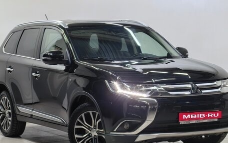 Mitsubishi Outlander III рестайлинг 3, 2016 год, 2 448 000 рублей, 1 фотография