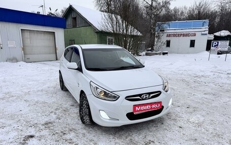 Hyundai Solaris II рестайлинг, 2013 год, 1 155 000 рублей, 1 фотография