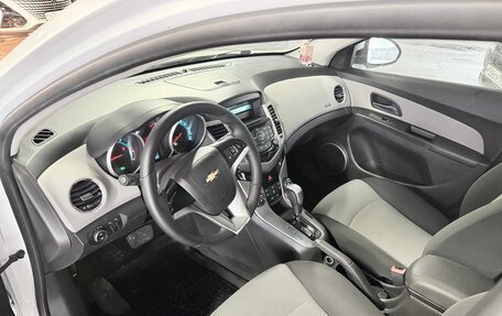 Chevrolet Cruze II, 2012 год, 800 000 рублей, 13 фотография