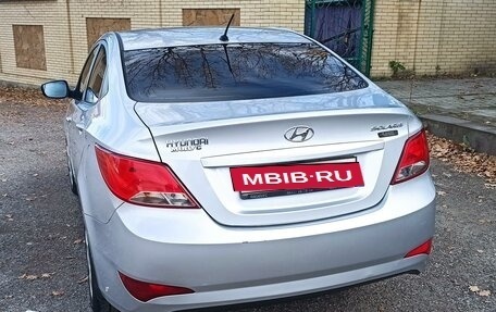 Hyundai Solaris II рестайлинг, 2015 год, 980 000 рублей, 7 фотография