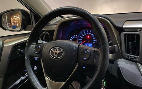 Toyota RAV4, 2015 год, 1 950 000 рублей, 14 фотография