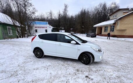 Hyundai Solaris II рестайлинг, 2013 год, 1 155 000 рублей, 2 фотография