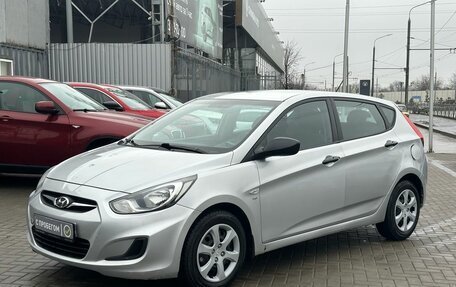 Hyundai Solaris II рестайлинг, 2012 год, 849 900 рублей, 2 фотография