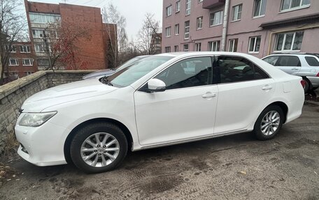 Toyota Camry, 2013 год, 2 200 000 рублей, 2 фотография