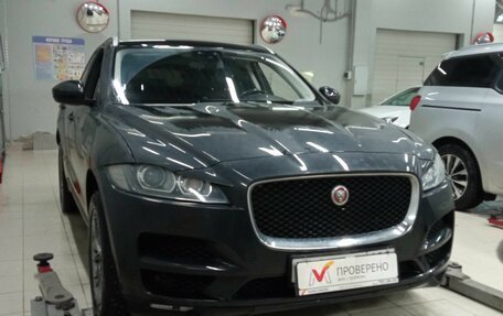 Jaguar F-Pace, 2017 год, 2 900 000 рублей, 2 фотография